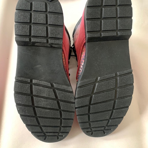 SOLD YES WE VIBE unisex vegan boots shoes Wom 8 - Picture 6 of 6